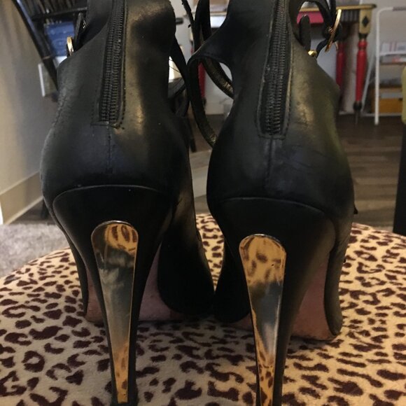 Report (Victoria Secret private label?) Sexy Buckle Up Black Leather High Heels - Picture 3 of 7